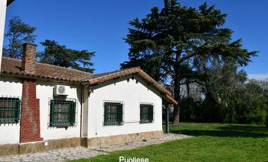 Casa en venta sobre lote de 3000m2