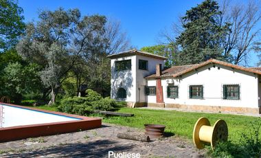 Casa en venta sobre lote de 3000m2