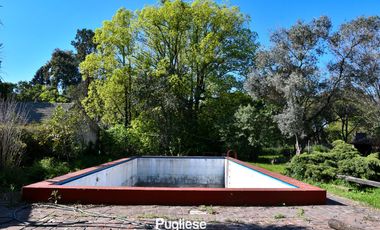 Casa en venta sobre lote de 3000m2