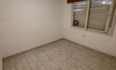 Venta Casa frente a Tribunales II - 105 mts - B° Guemes