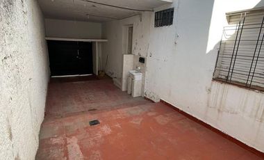 Venta Casa frente a Tribunales II - 105 mts - B° Guemes