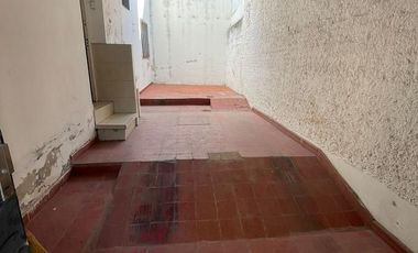 Venta Casa frente a Tribunales II - 105 mts - B° Guemes