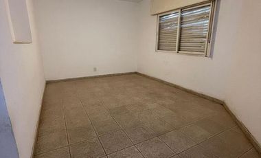 Venta Casa frente a Tribunales II - 105 mts - B° Guemes