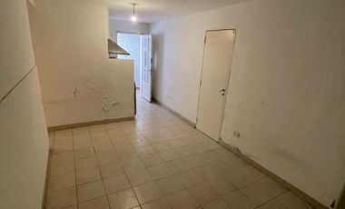 Venta Casa frente a Tribunales II - 105 mts - B° Guemes