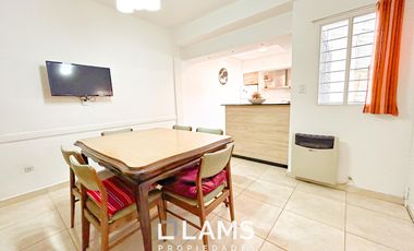 Casa de 5 ambientes - VENTA - Punta Mogotes a metros del Mar, apta edifico 8 pisos.