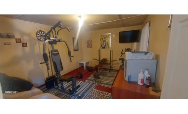 SE VENDE AMPLIA CASA EN POBLACION FRANCISCO DE AGUIRRE