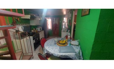 SE VENDE AMPLIA CASA EN POBLACION FRANCISCO DE AGUIRRE