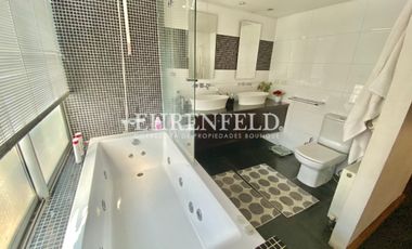 Vitacura, Santiago. Gran vista. Departamento de 156 m2.