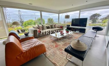 Santo Domingo, Región Valparaíso, Moderna Casa.