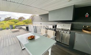 Santo Domingo, Región Valparaíso, Moderna Casa.