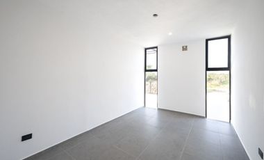 Casa en venta en el norte de Merida Conkal en privada de 3 recámaras y alberca