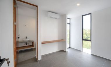 Casa en venta en el norte de Merida Conkal en privada de 3 recámaras y alberca