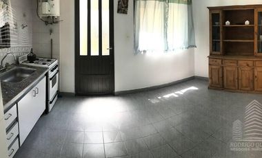 Duplex venta en block en muy buen estado.