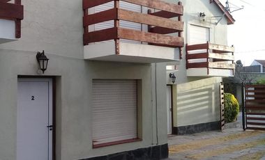 Duplex venta en block en muy buen estado.