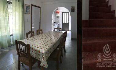 Duplex venta en block en muy buen estado.