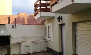 Duplex venta en block en muy buen estado.
