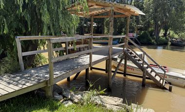Casa en  venta en el Delta con frente al Arroyo Toro