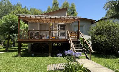 Casa en  venta en el Delta con frente al Arroyo Toro