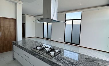 Hermosa y moderna casa en Parques Vallarta