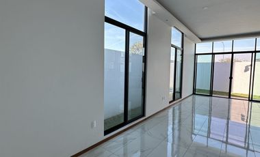 Hermosa y moderna casa en Parques Vallarta