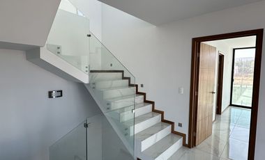 Hermosa y moderna casa en Parques Vallarta