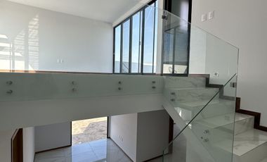 Hermosa y moderna casa en Parques Vallarta
