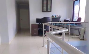 VENTA  CASA ESQUINERA  SAMBORONDON  PISCINA /JACUZZI URB ESTANCIAS DEL RIO (OF)
