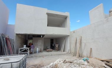 Venta Hermosa Casa en Cholul Merida con acabados de lujo