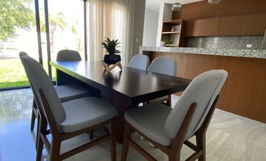 CASA EN VENTA MERIDA 1 PISO 1 RECAMARAS EN PRIVADA CAMPOCIELO YUCATAN