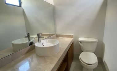 CASA EN VENTA MERIDA 1 PISO 1 RECAMARAS EN PRIVADA CAMPOCIELO YUCATAN