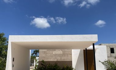 CASA EN VENTA MERIDA 1 PISO 1 RECAMARAS EN PRIVADA CAMPOCIELO YUCATAN