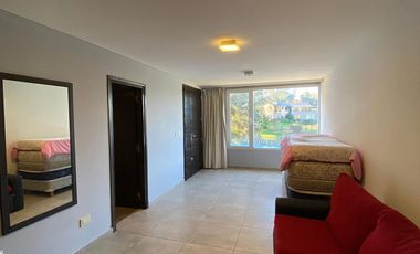 Moderna Casa en venta en Sierra de Los Padres con pileta
