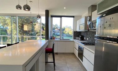Moderna Casa en venta en Sierra de Los Padres con pileta