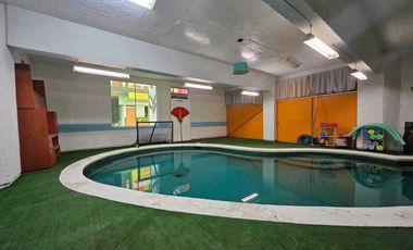 Casa con uso de suelo para Colegio en Venta en PASEOS DE TAXQUEÑA