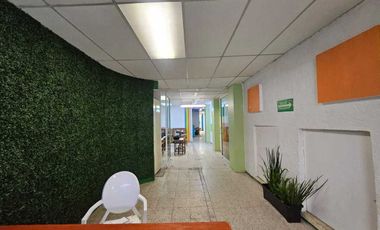 Casa con uso de suelo para Colegio en Venta en PASEOS DE TAXQUEÑA