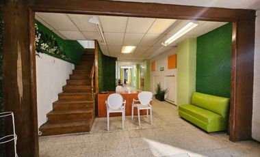 Casa con uso de suelo para Colegio en Venta en PASEOS DE TAXQUEÑA