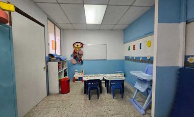 Casa con uso de suelo para Colegio en Venta en PASEOS DE TAXQUEÑA