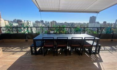 Venta departamento con terraza, parrilla y jacuzzi propio. 1 suites. 2 Cocheras. Amenities. Palermo