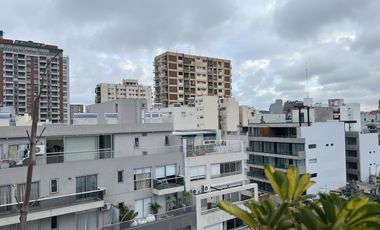 Venta departamento con terraza, parrilla y jacuzzi propio. 1 suites. 2 Cocheras. Amenities. Palermo