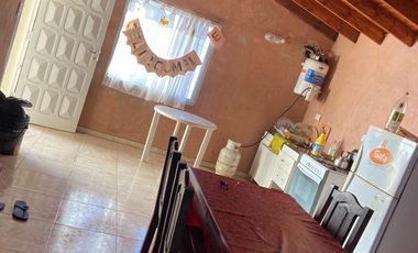 Casa en venta - 2 Dormitorios 1 Baño - 380Mts2 - San Clemente del Tuyú