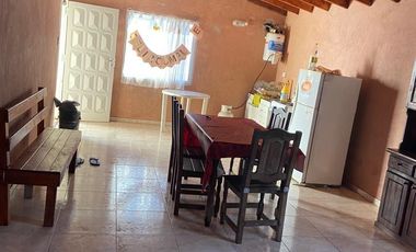 Casa en venta - 2 Dormitorios 1 Baño - 380Mts2 - San Clemente del Tuyú