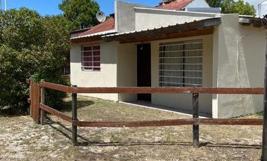 Casa en venta - 2 Dormitorios 1 Baño - 380Mts2 - San Clemente del Tuyú
