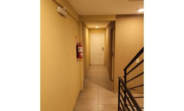 Moderno y luminoso Depto 2 ambientes con balcón al contrafrente. A 2 cuadras de Av. B Mitre. APTO CREDITO.