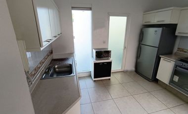 CASA AMUEBLADA EN RENTA EN PASEO DEL PARQUE TRES MARIAS, MORELIA