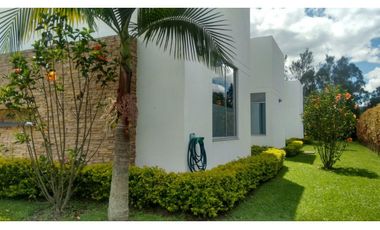 5339825  Arriendo Casa en Llanogrande Antioquia