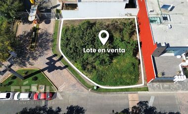Excelente terreno residencial en venta en zona Cumbres