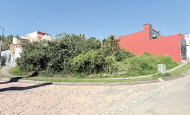 Excelente terreno residencial en venta en zona Cumbres