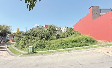 Excelente terreno residencial en venta en zona Cumbres