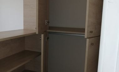 Av Macul 3700 (1 Est /1 Bod)