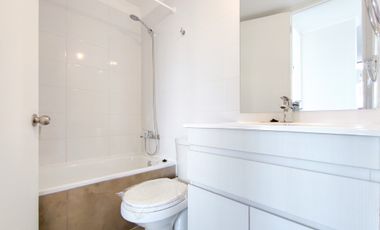 Av. Portales 672 (1 Est )